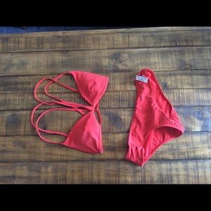 Scarlet strappy bikin